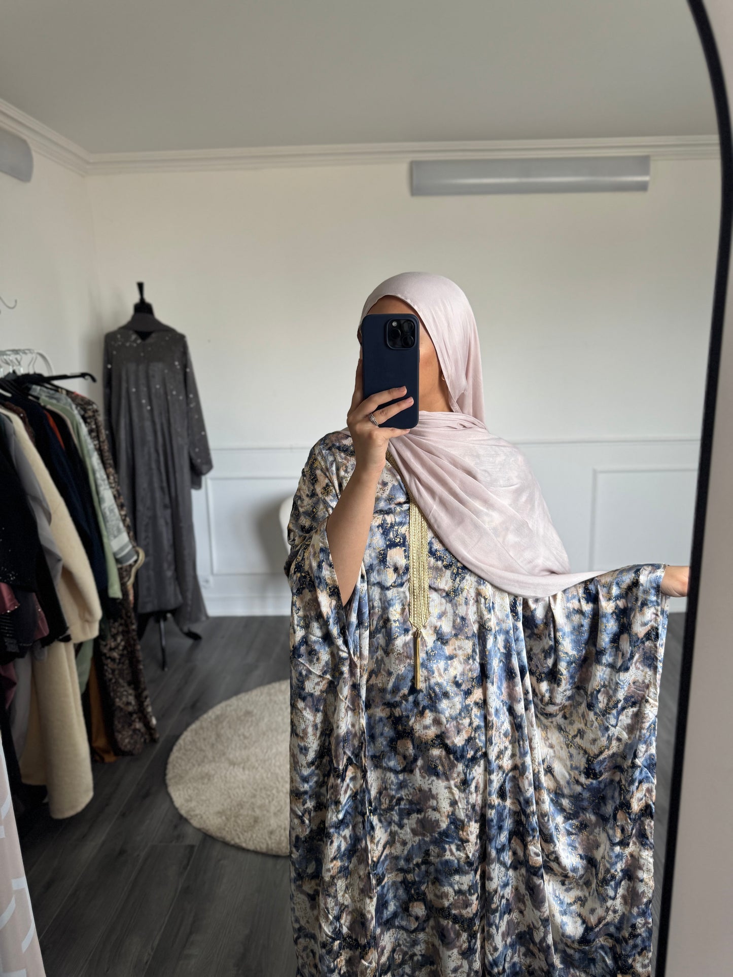 Robe Nadia