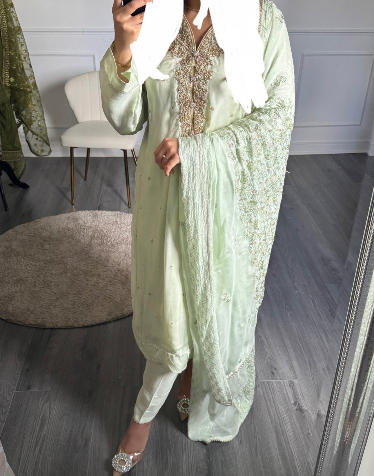 SUIT NAZIYA