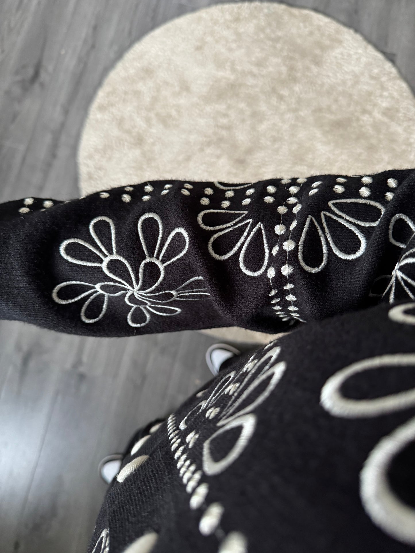 Pull flower
