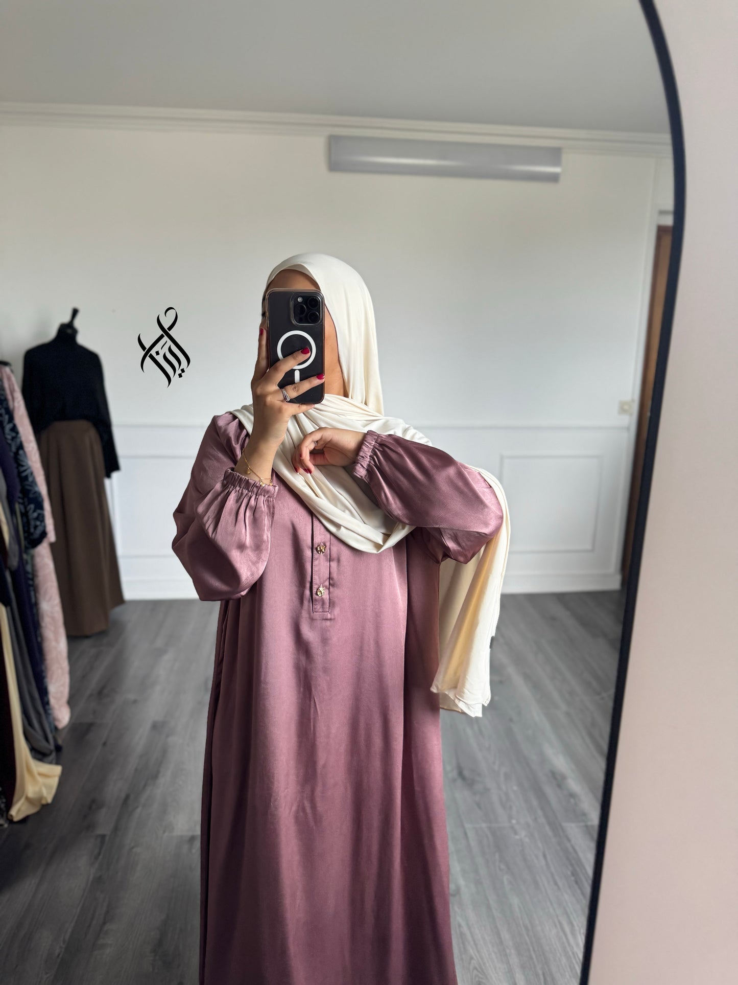 Robe satinée rose