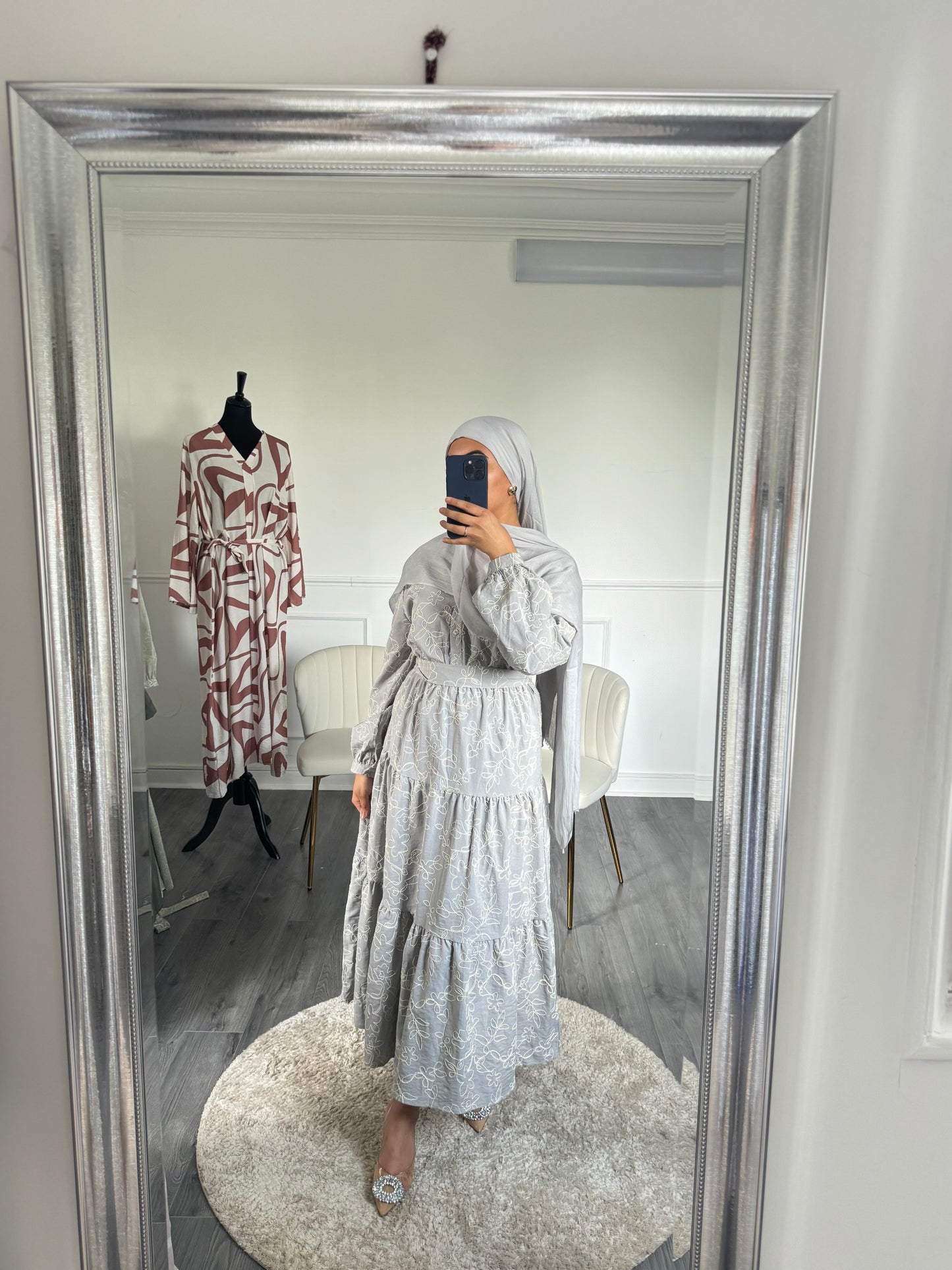 Robe Khalida