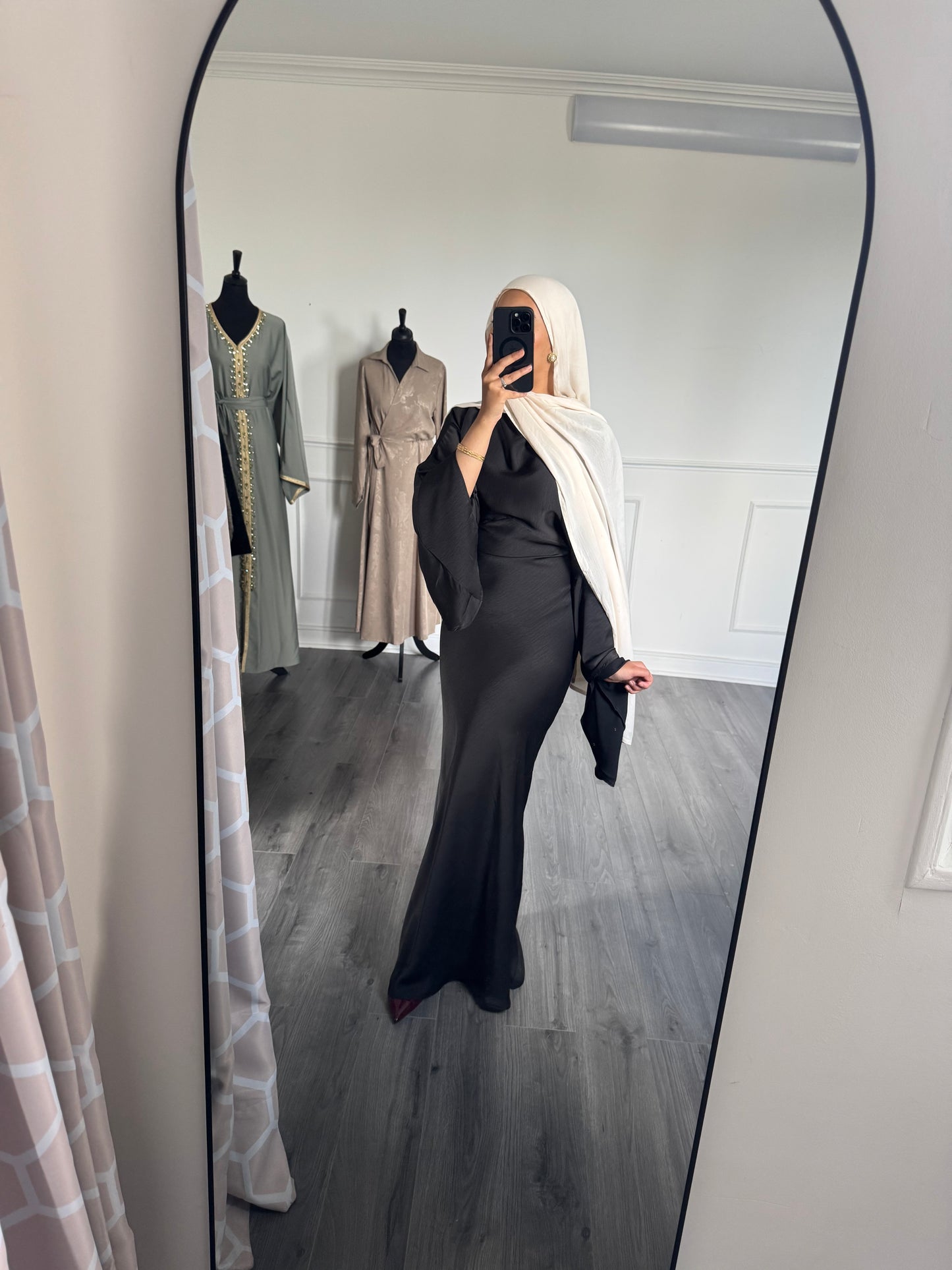 Robe satinée longue
