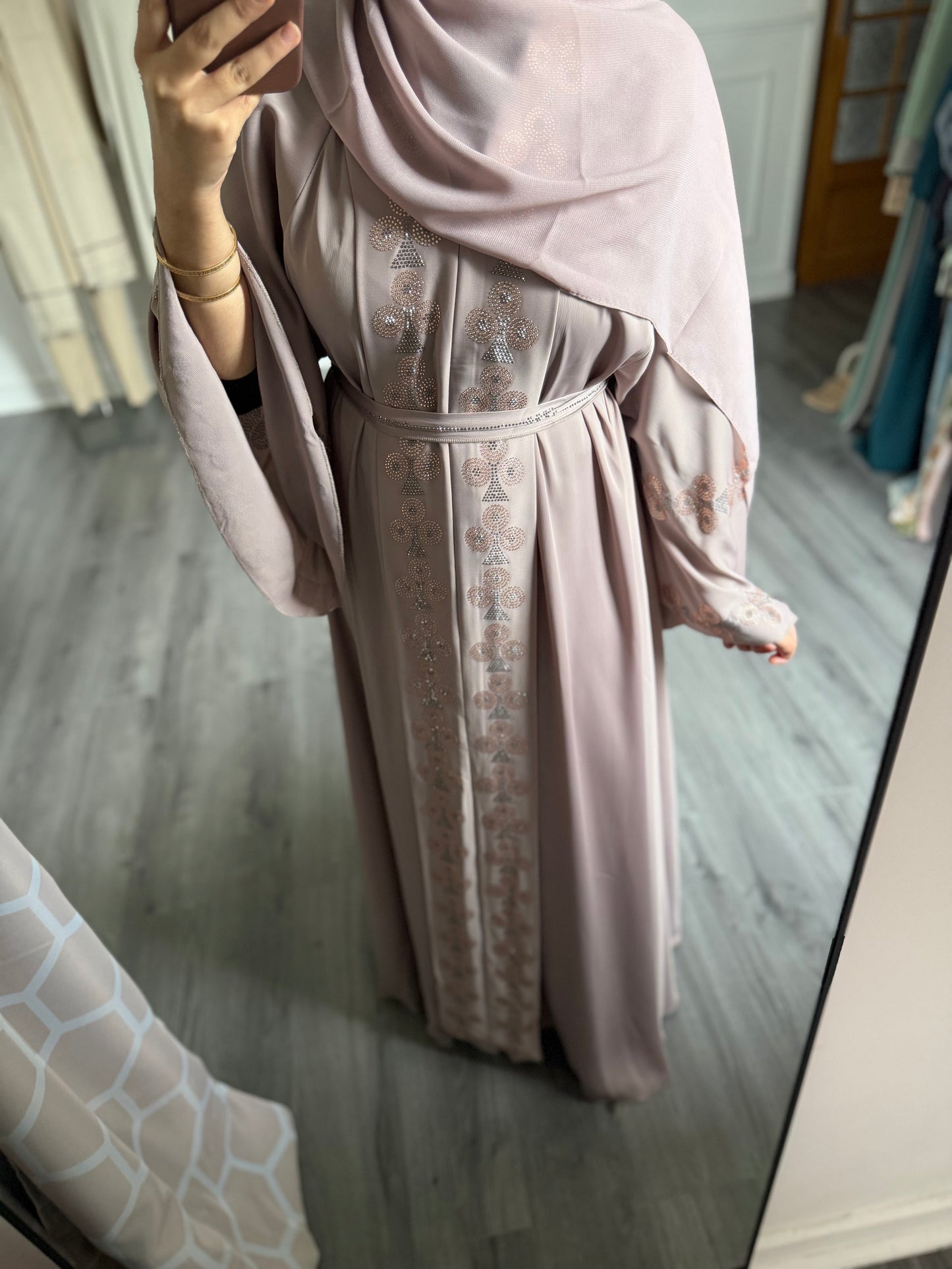 Abaya Sana