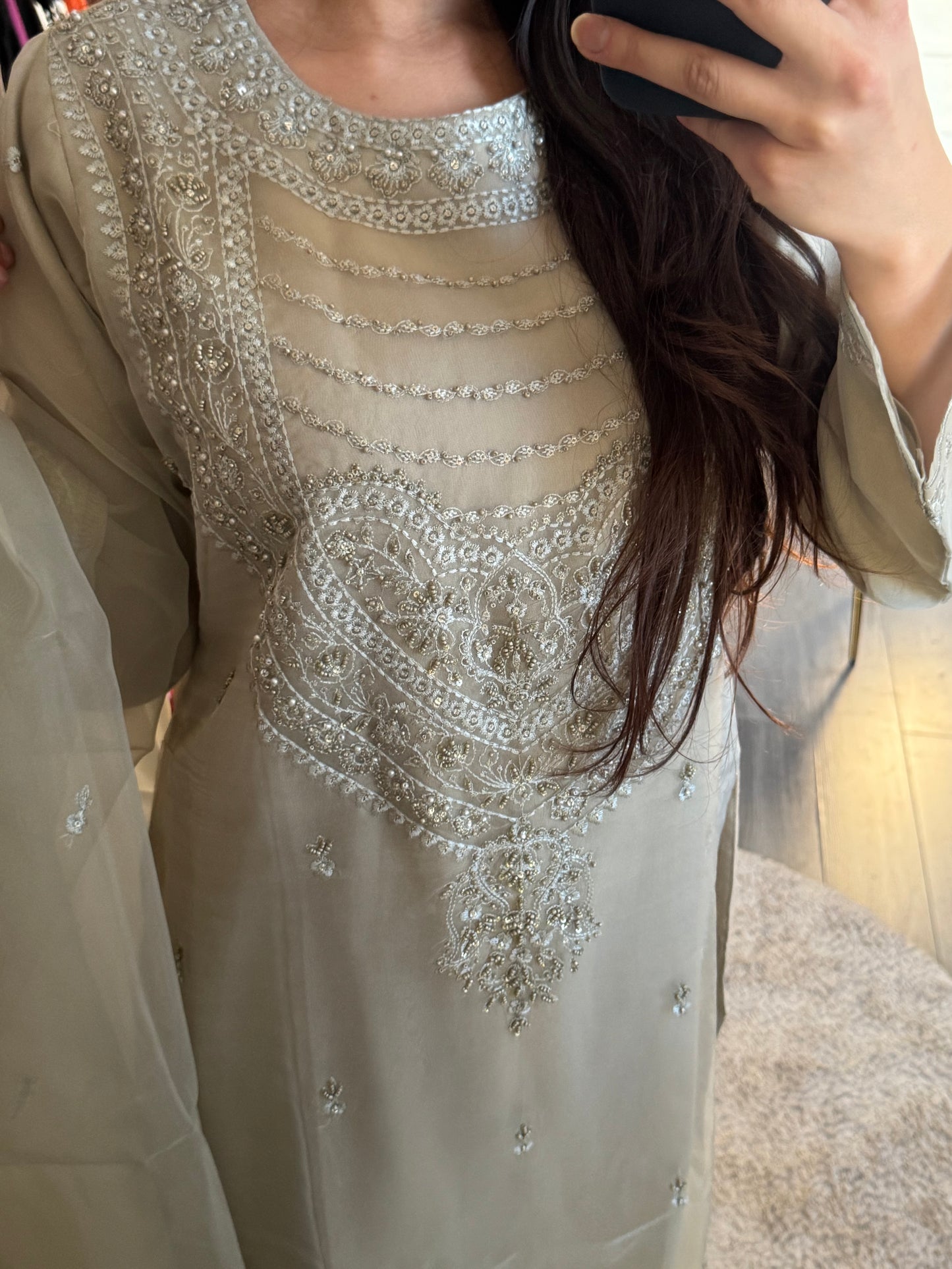 SUIT MISHAL