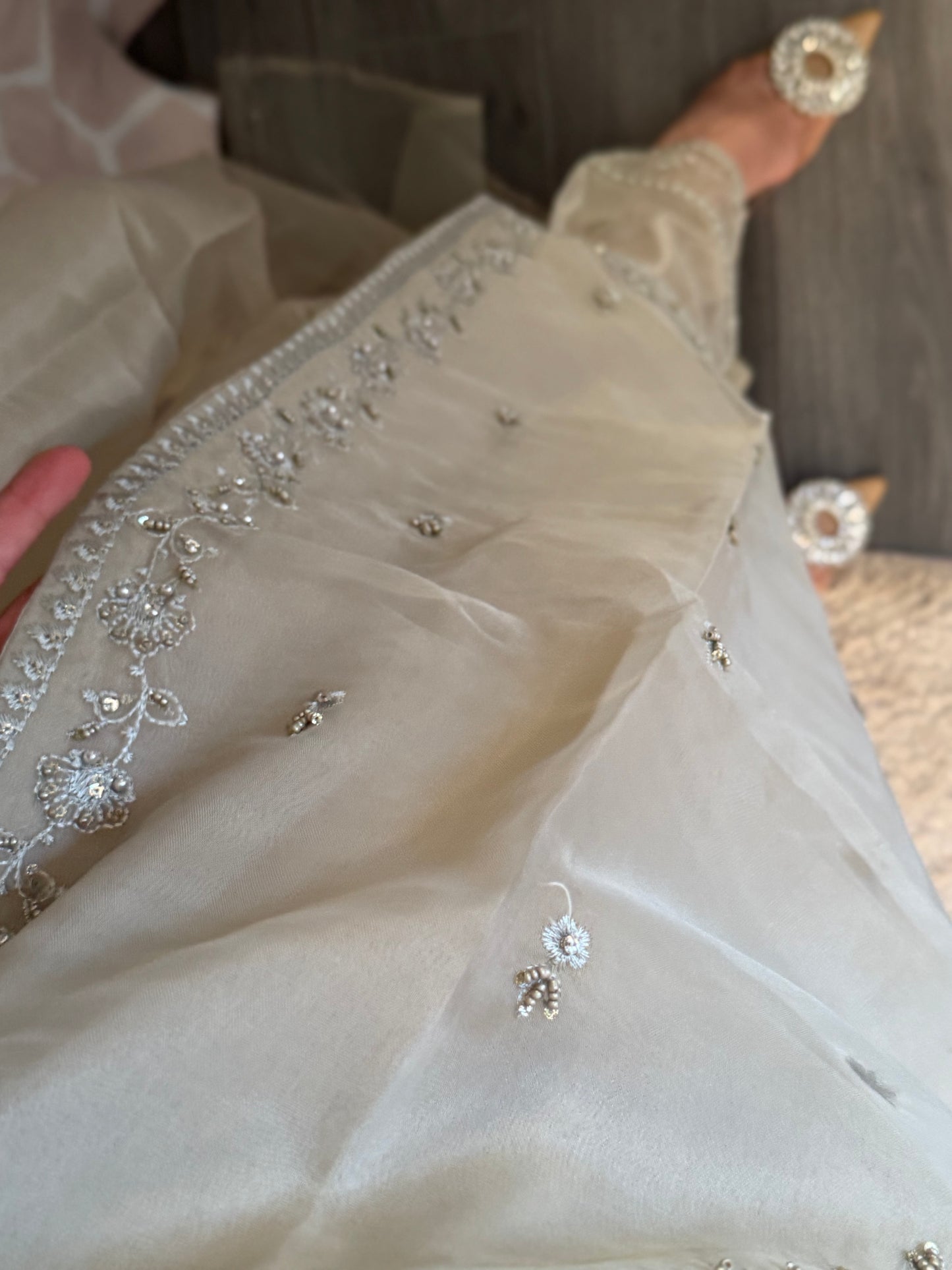 SUIT MISHAL