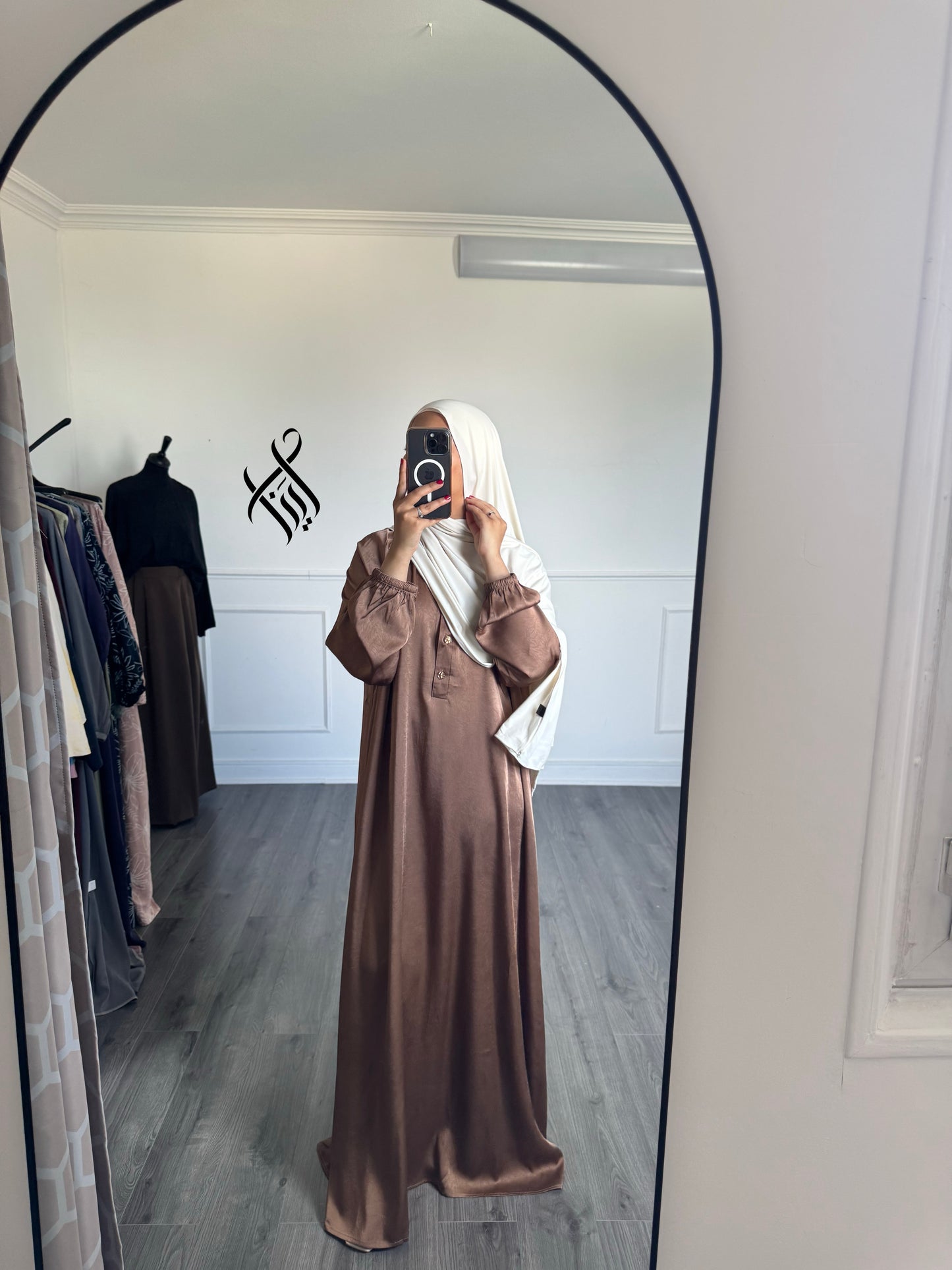 Robe satinée cappuccino