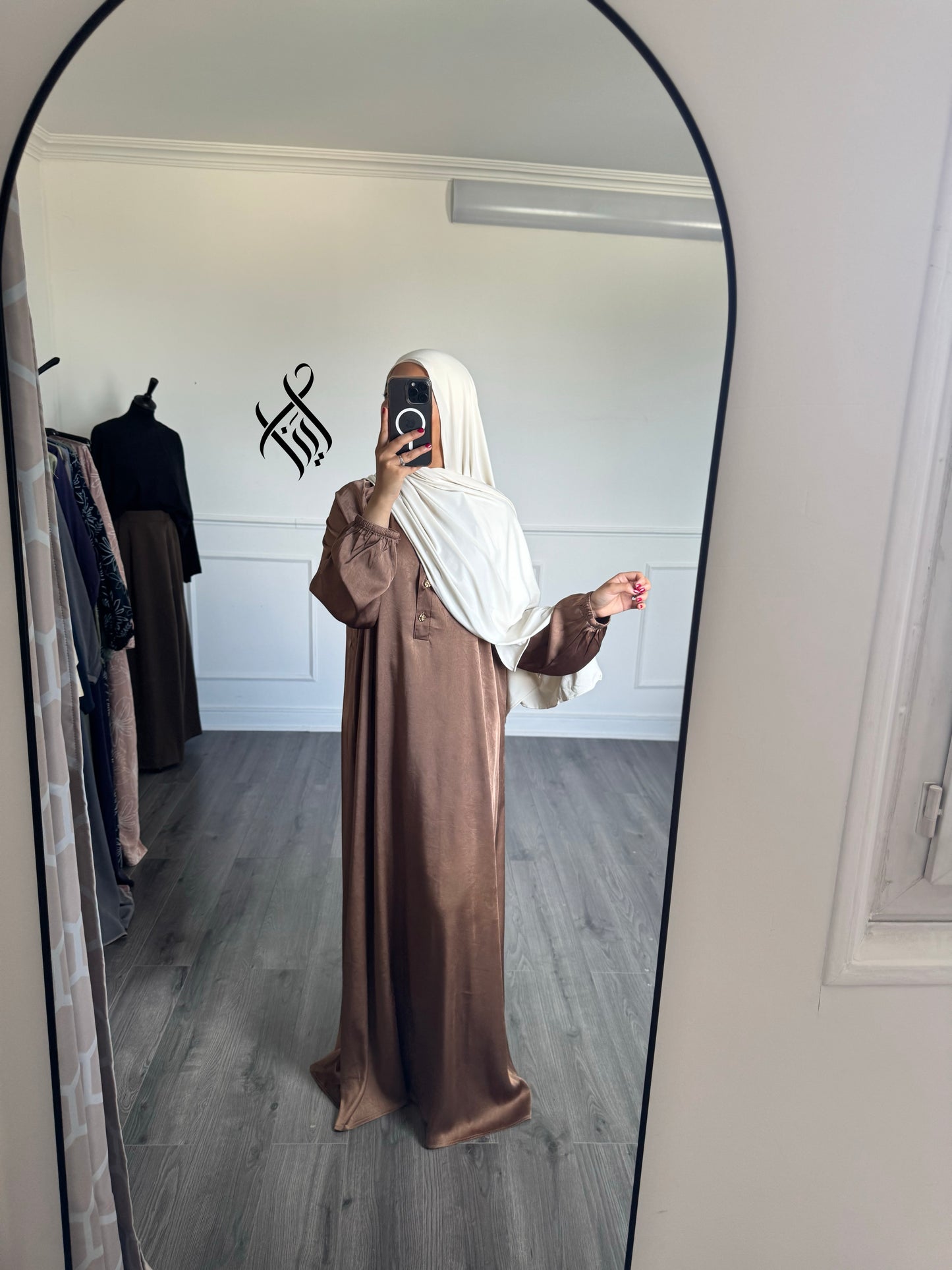 Robe satinée cappuccino