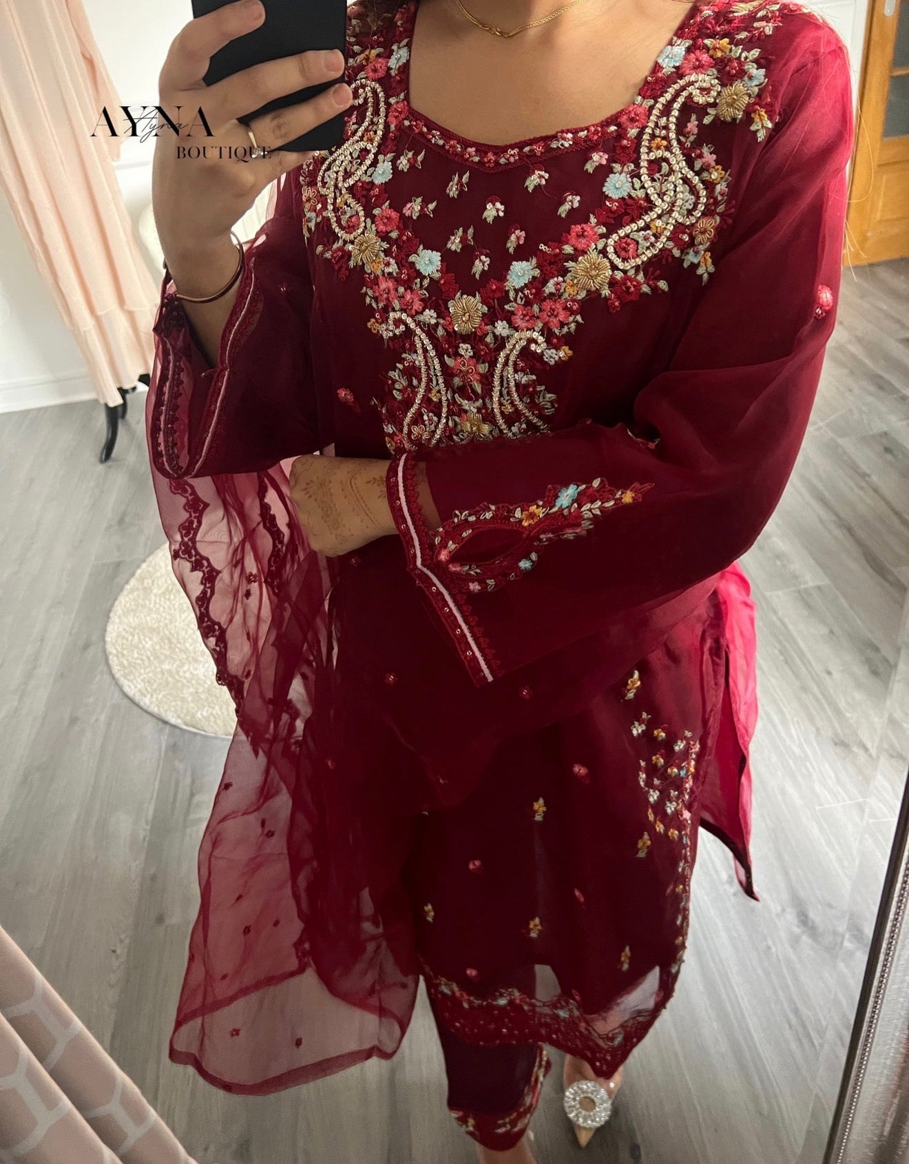 SUIT ALISHBA
