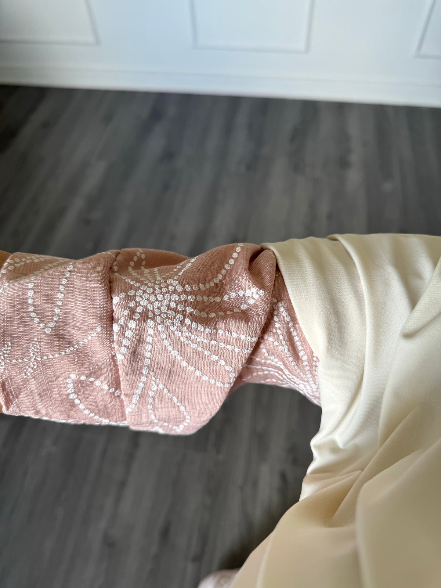 Robe à motif rose