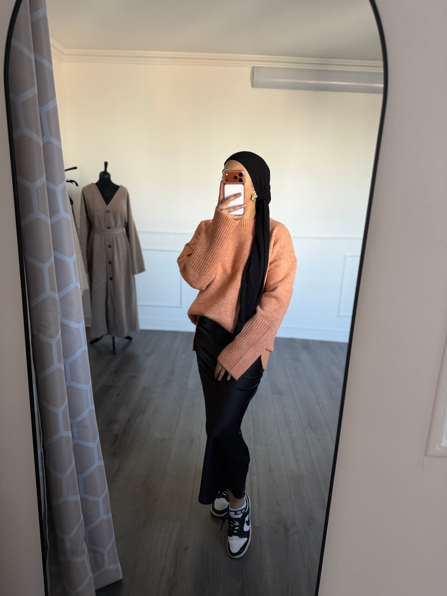 Pull comfy orange