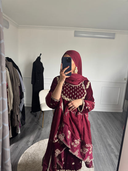 Velvet Nimra Red