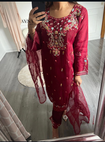 SUIT ALISHBA
