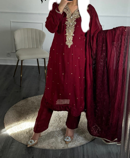 SUIT NAZIYA