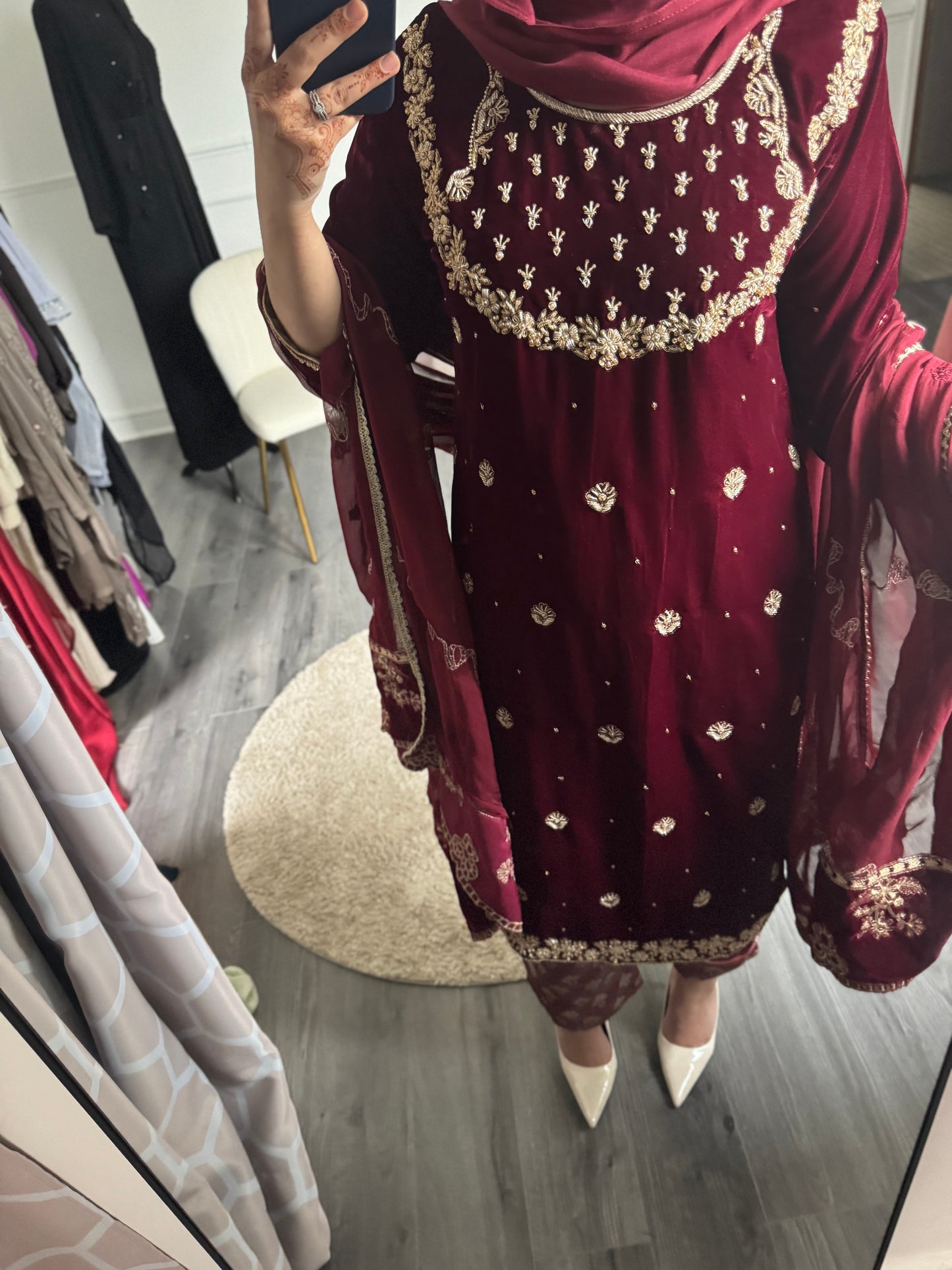 Velvet Nimra Red