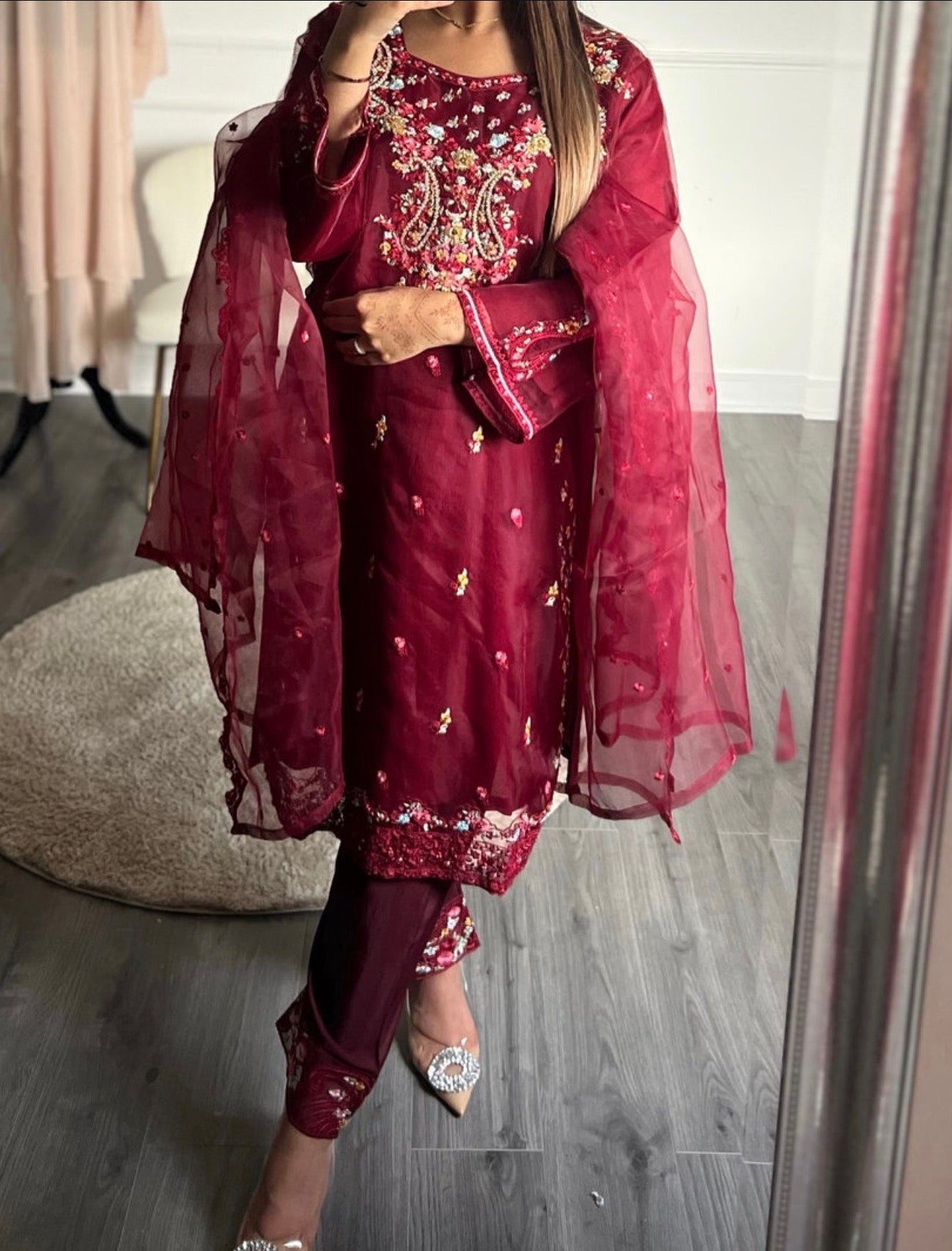 SUIT ALISHBA