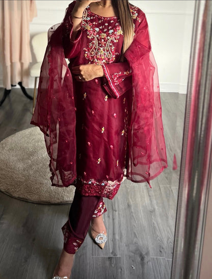 SUIT ALISHBA