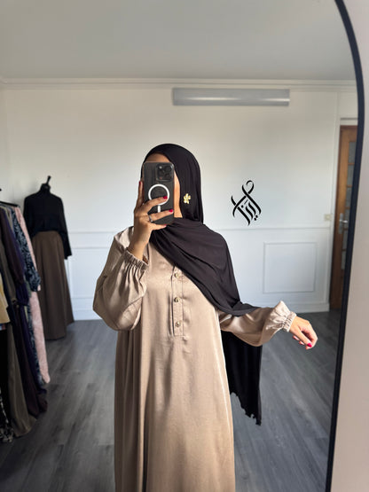 Robe satinée beige champagne