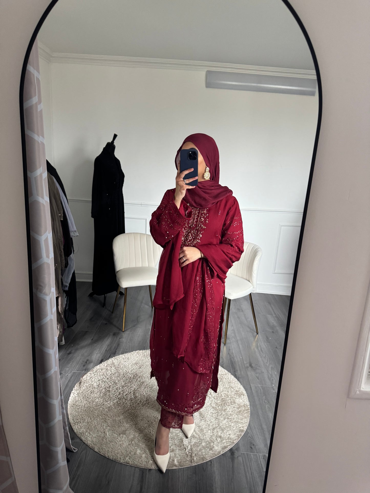 SUIT AMNA