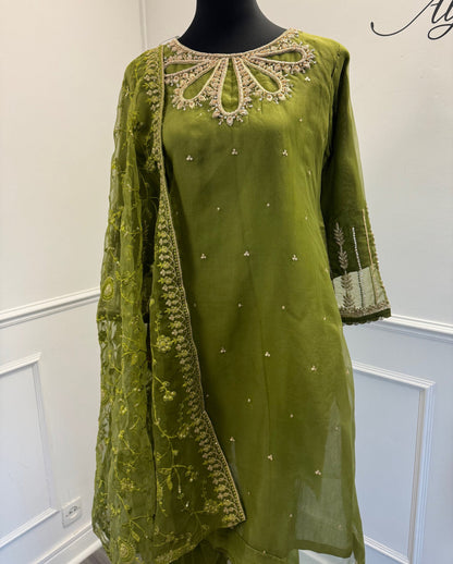 SUIT IQRA