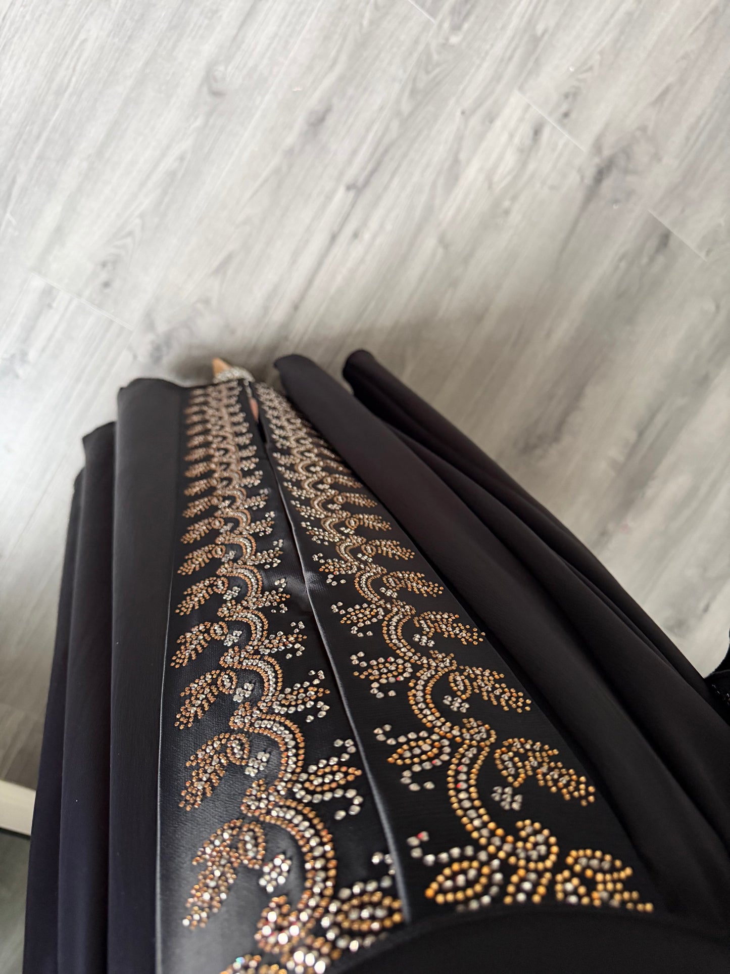 Abaya Haseen
