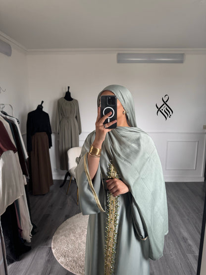 Robe Sirat