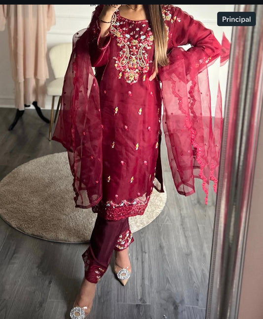 SUIT ALISHBA