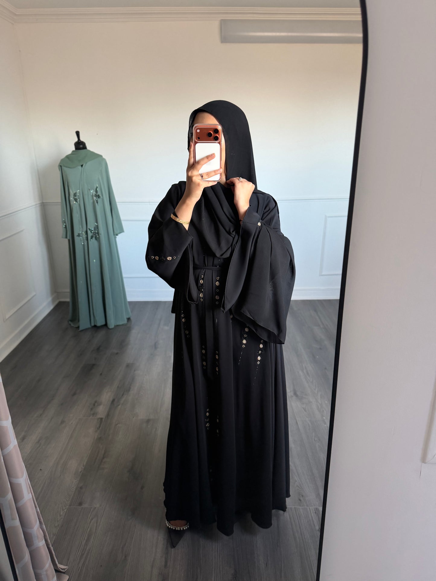 Abaya Maham