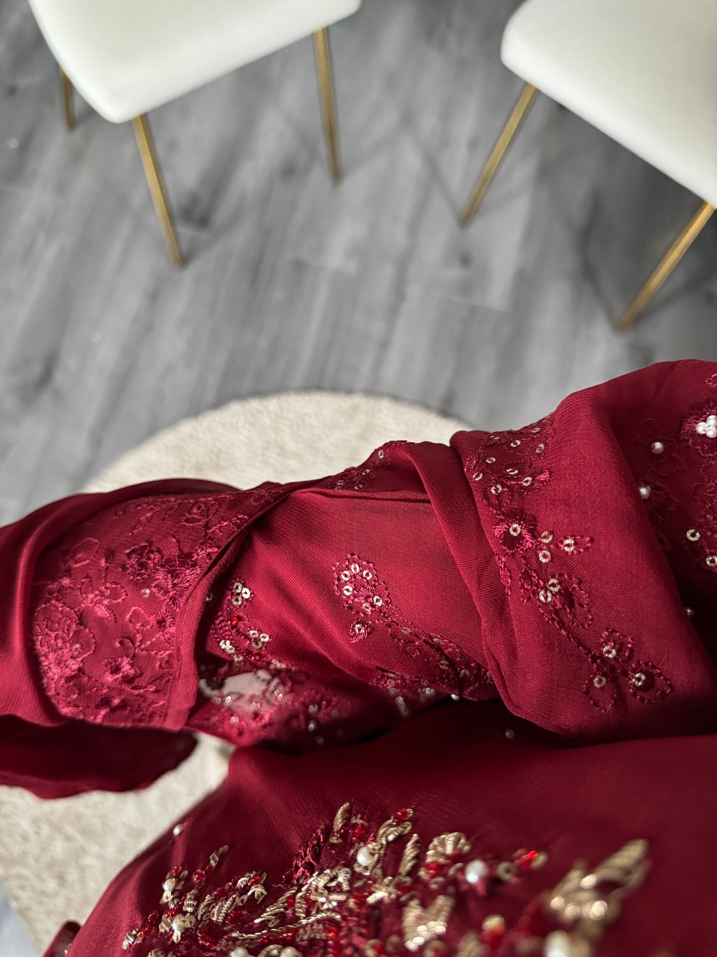 SUIT AMNA