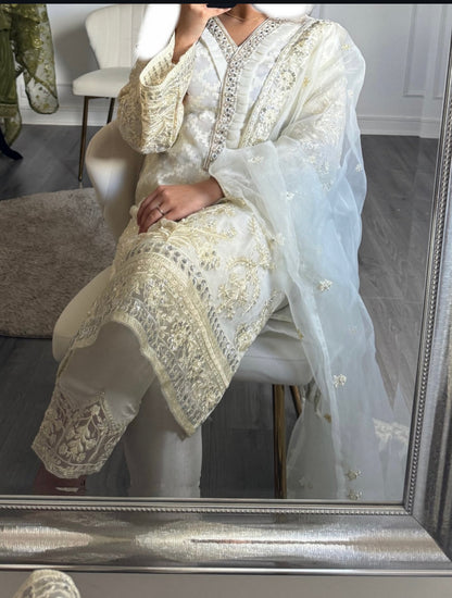 SUIT ZANIYA