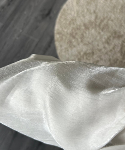 Robe Esra