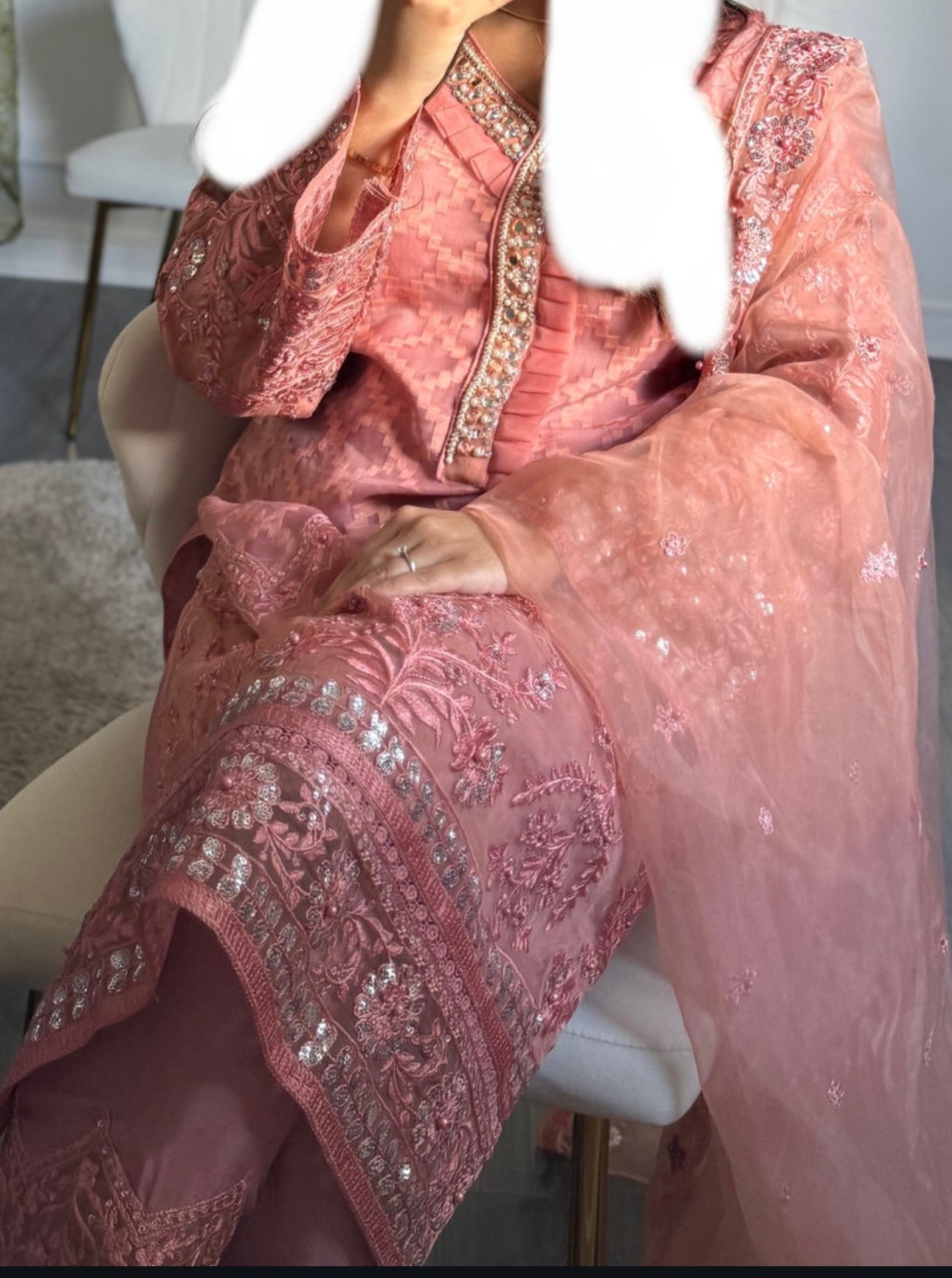 SUIT MARIAM