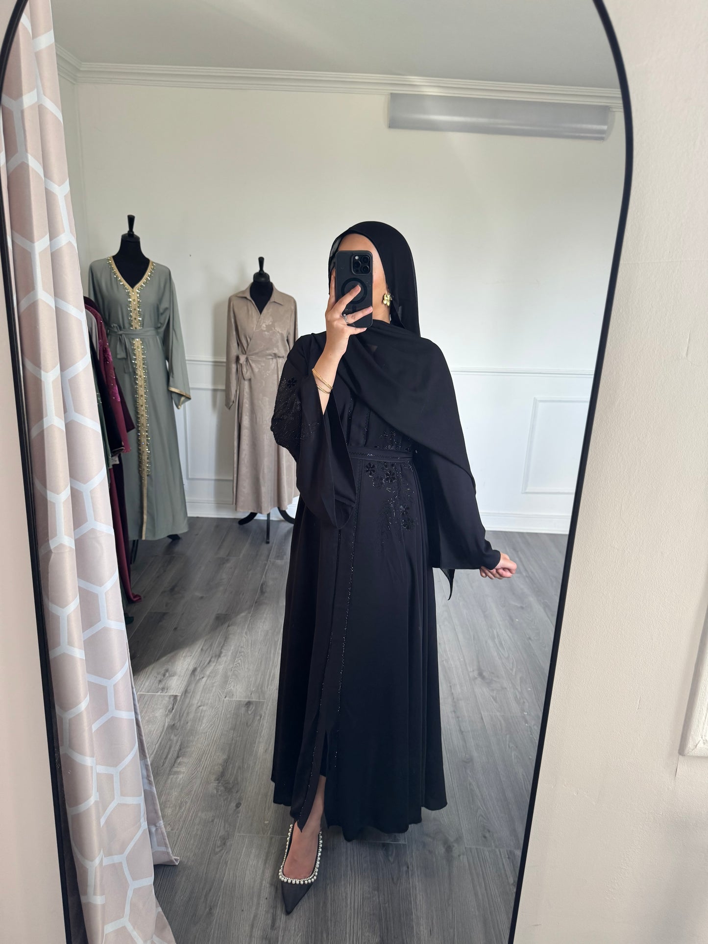 Abaya Hania