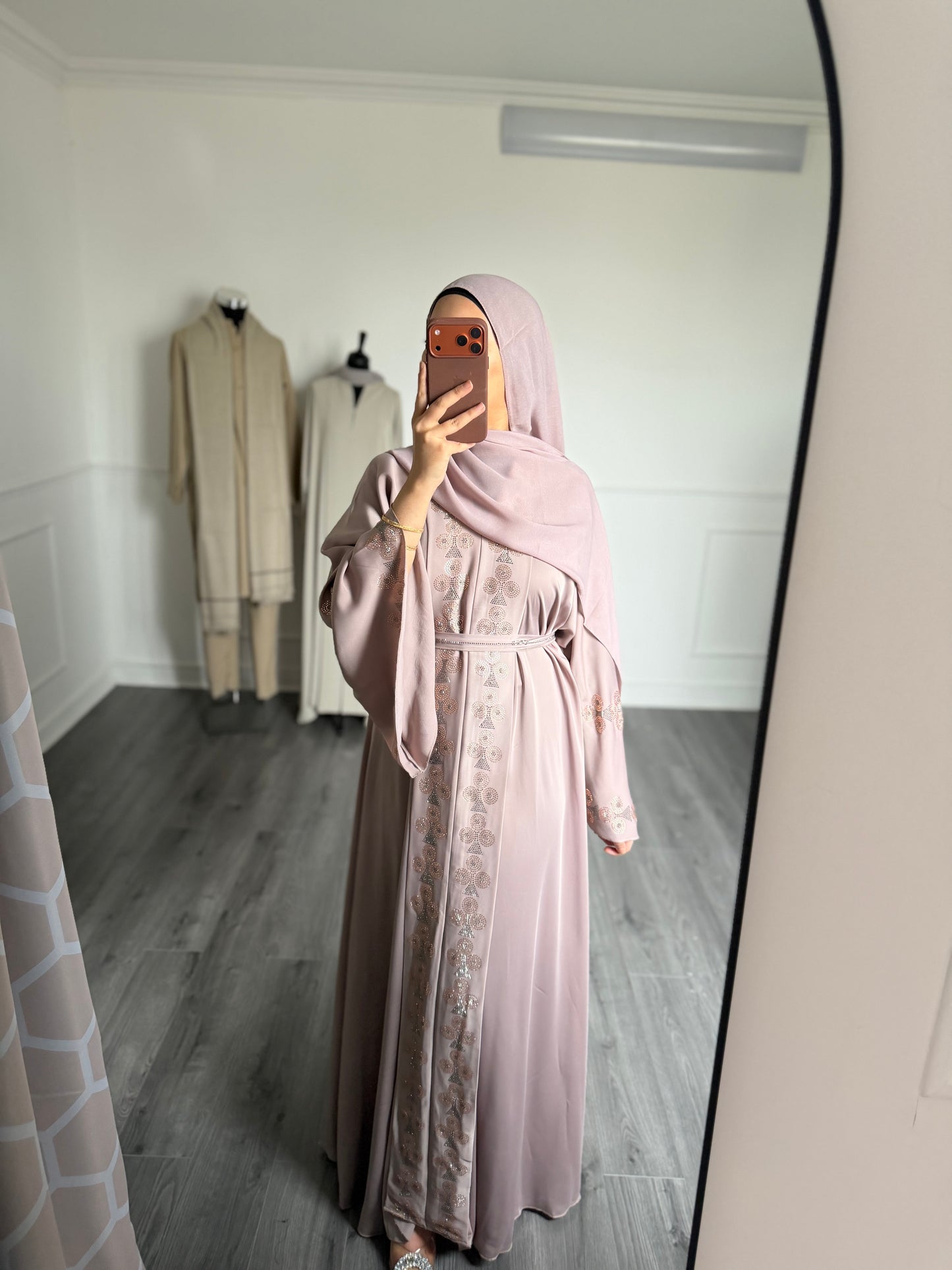 Abaya Sana