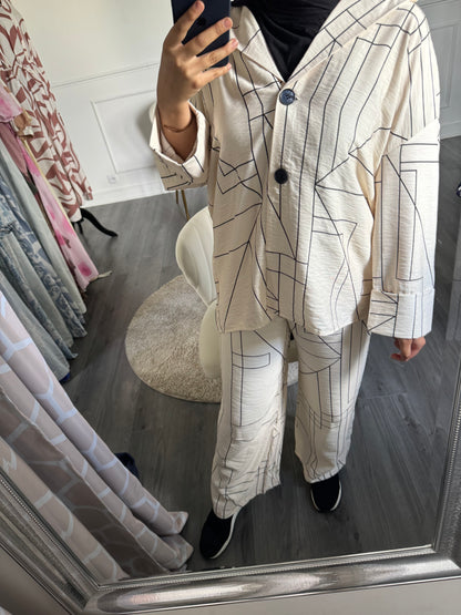 Ensemble casual