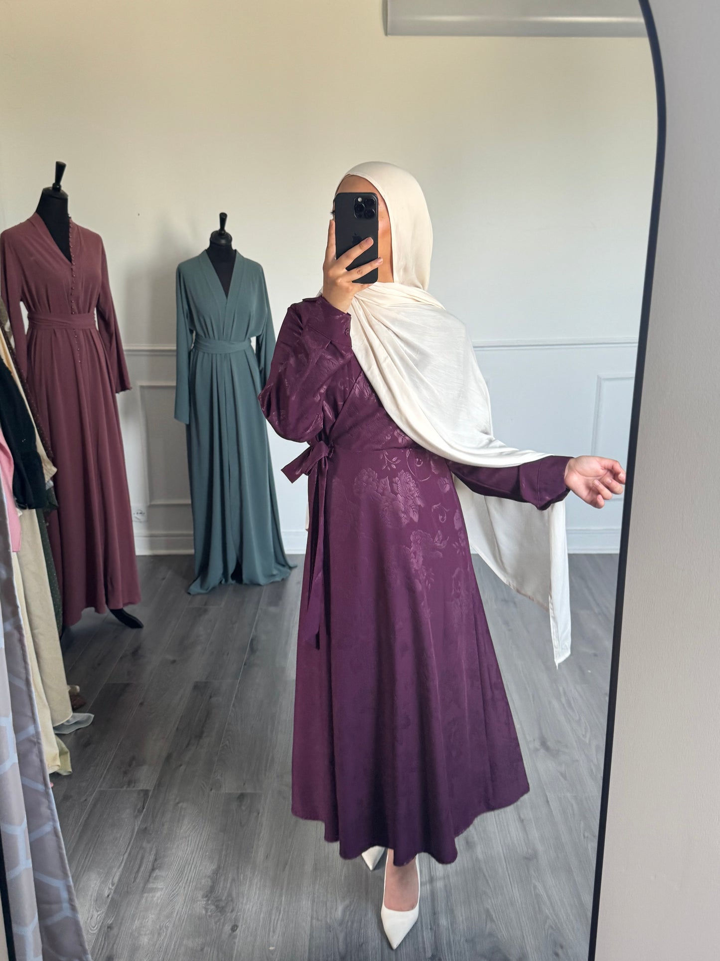 Robe Nadia