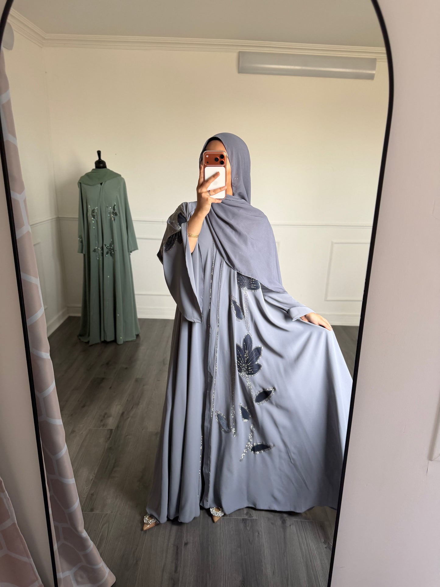 Abaya Elyna