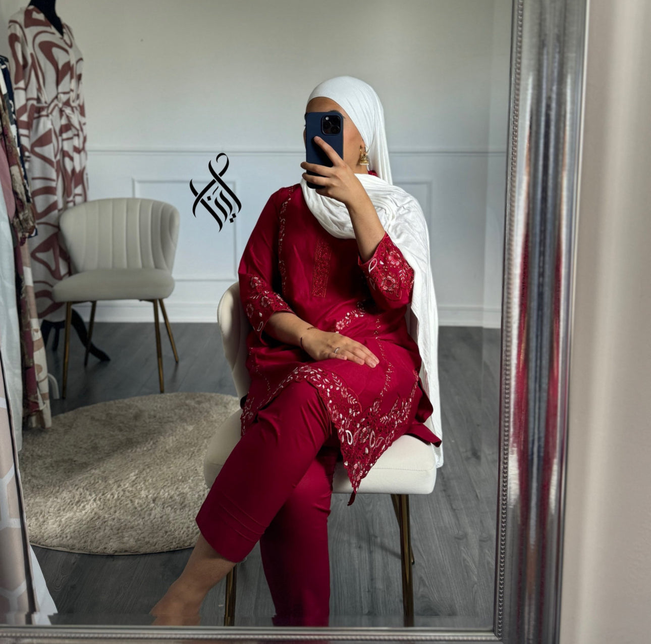 SUIT MEERAB