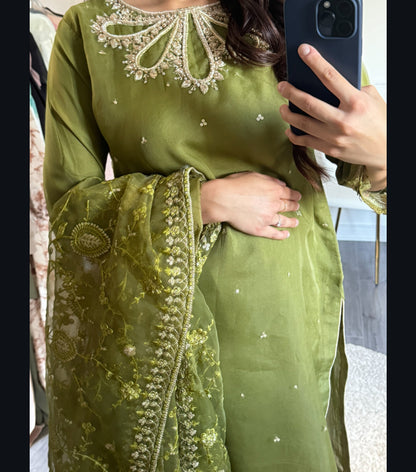 SUIT IQRA