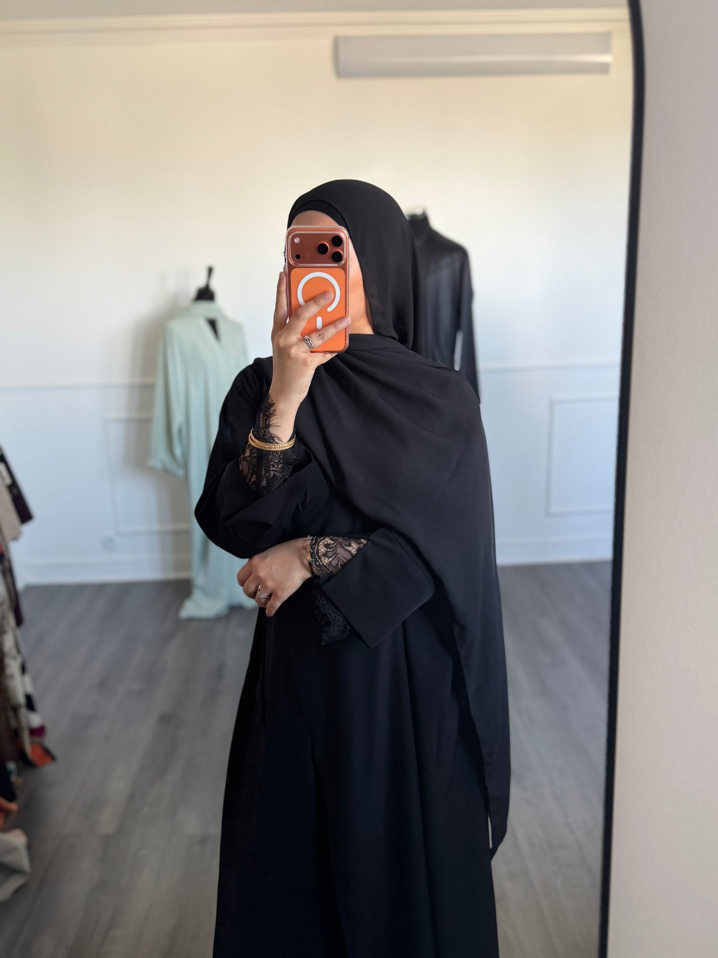 Abaya INAYA