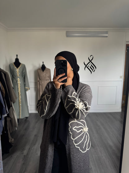 (taupe grisé) Gilet doux fleurie