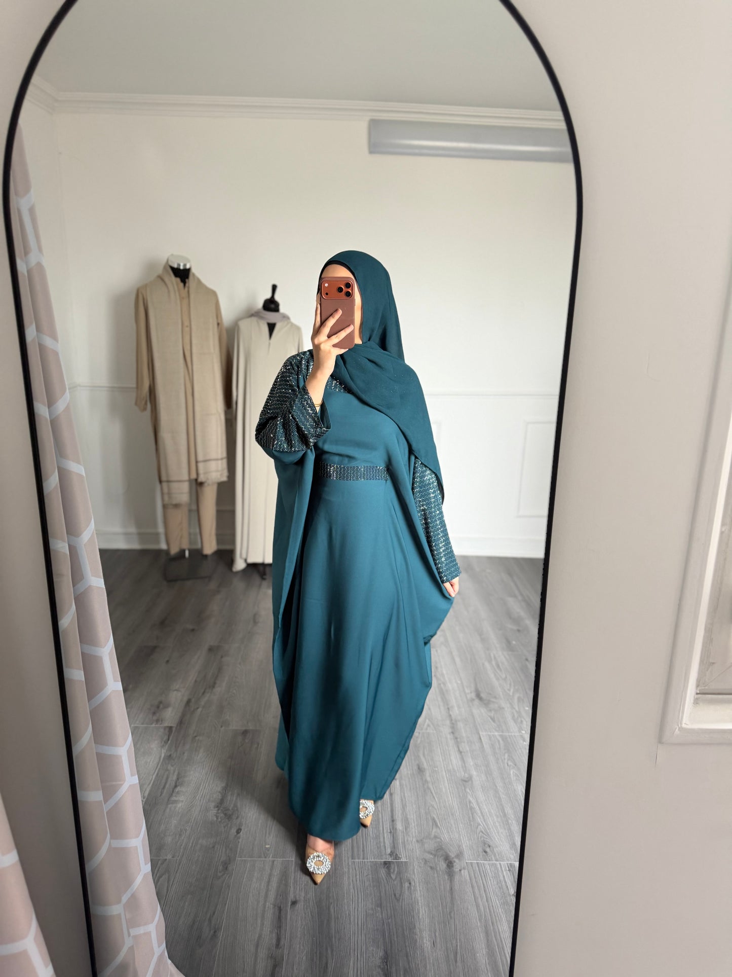 Abaya Alma