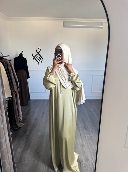 Robe satinée vert citron