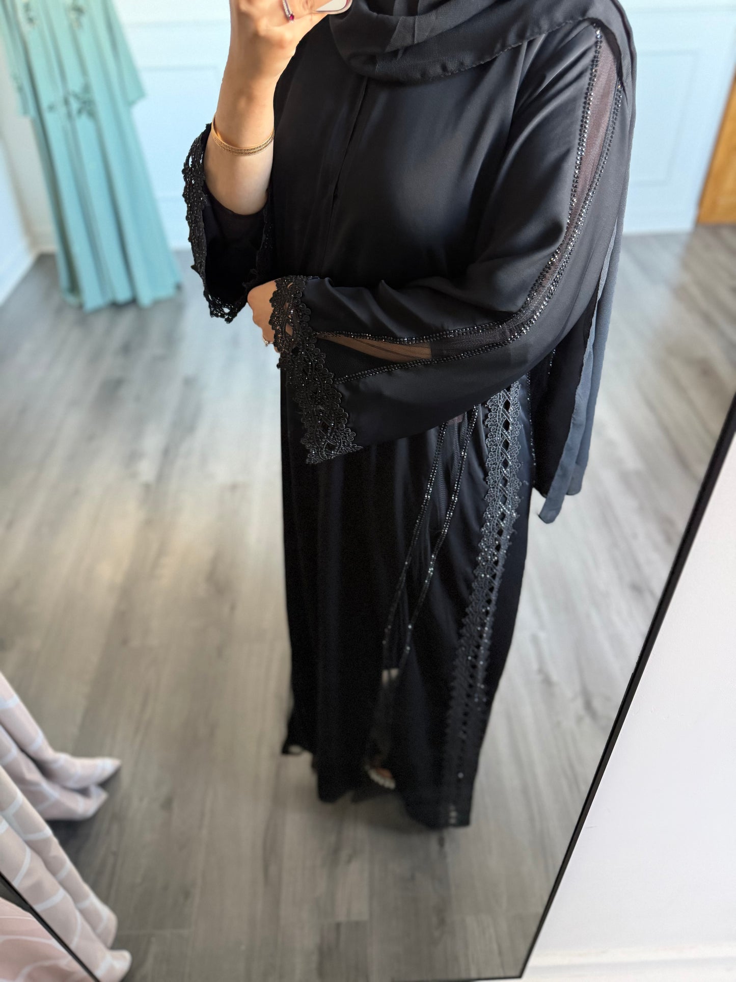 Abaya Sana