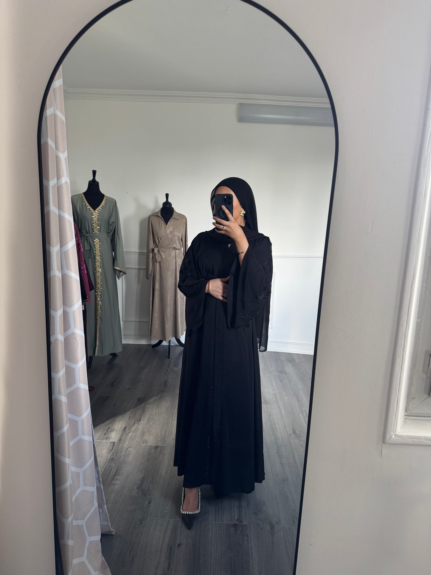 Abaya Hania