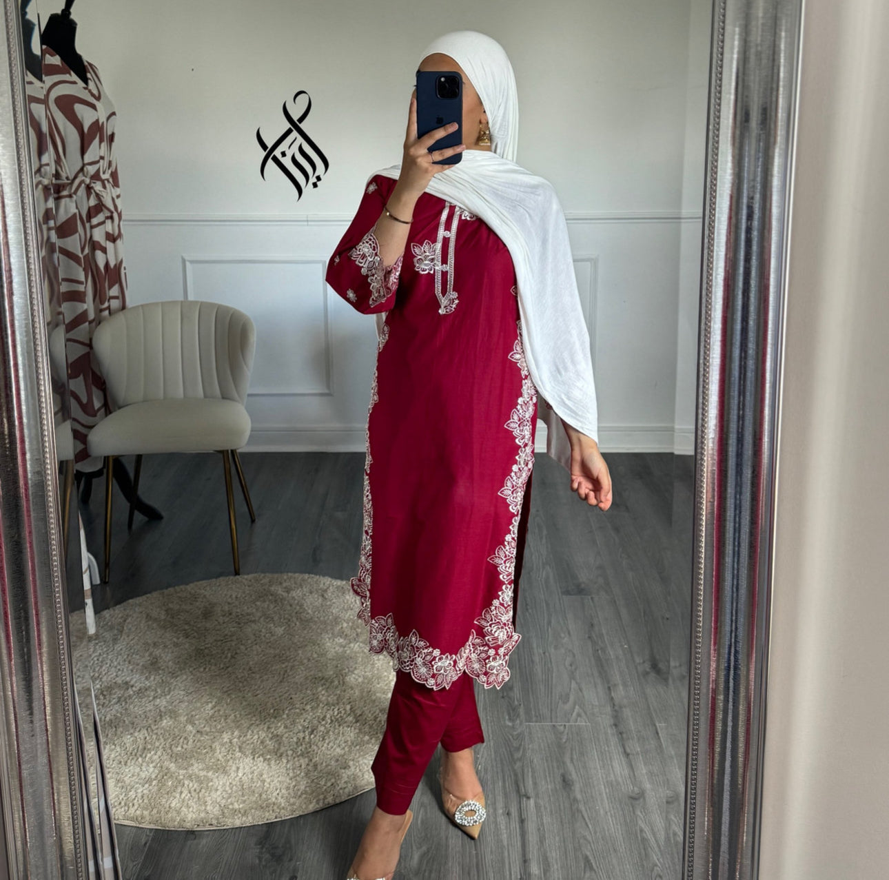 SUIT MINAL