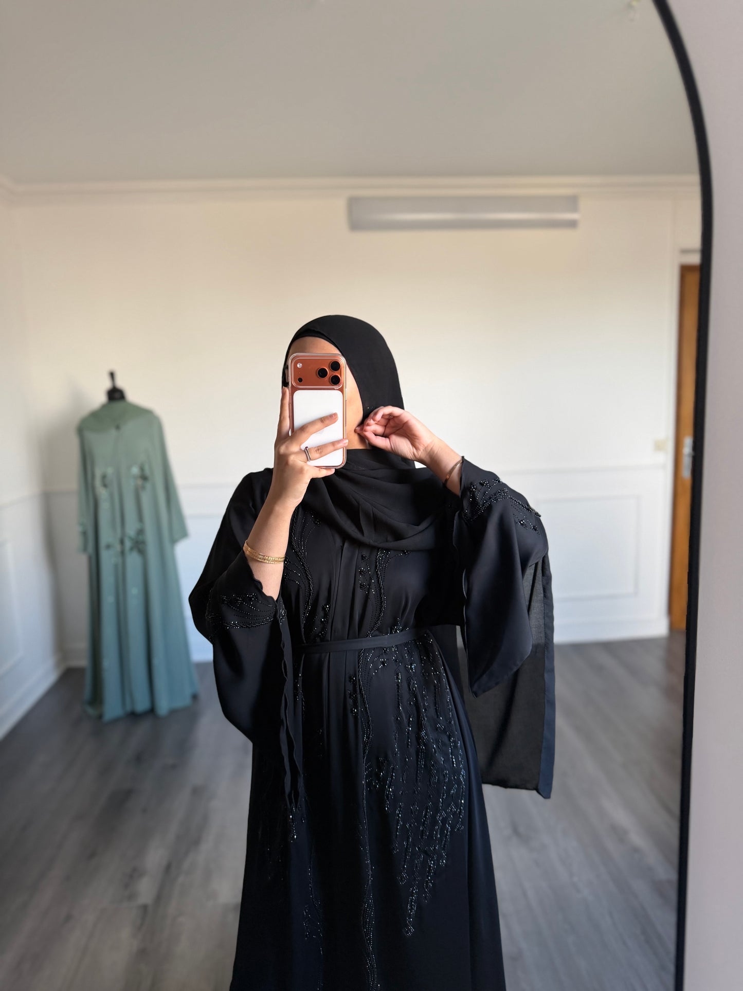 Abaya Bahar