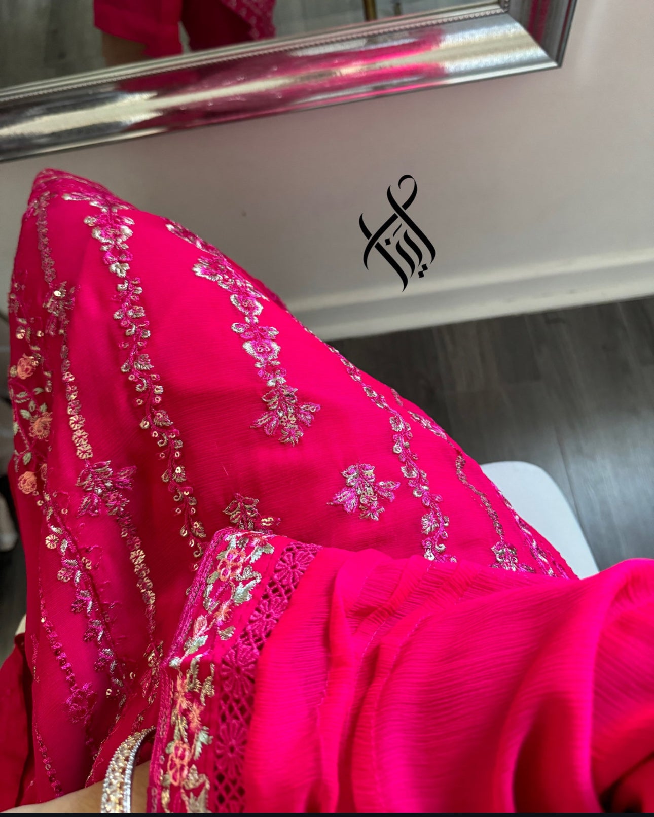 SUIT INDILA