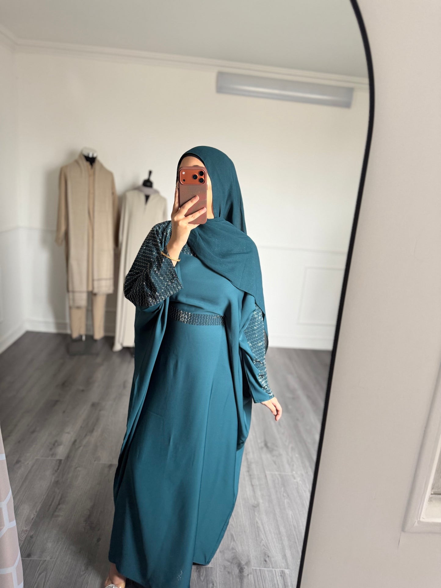 Abaya Alma