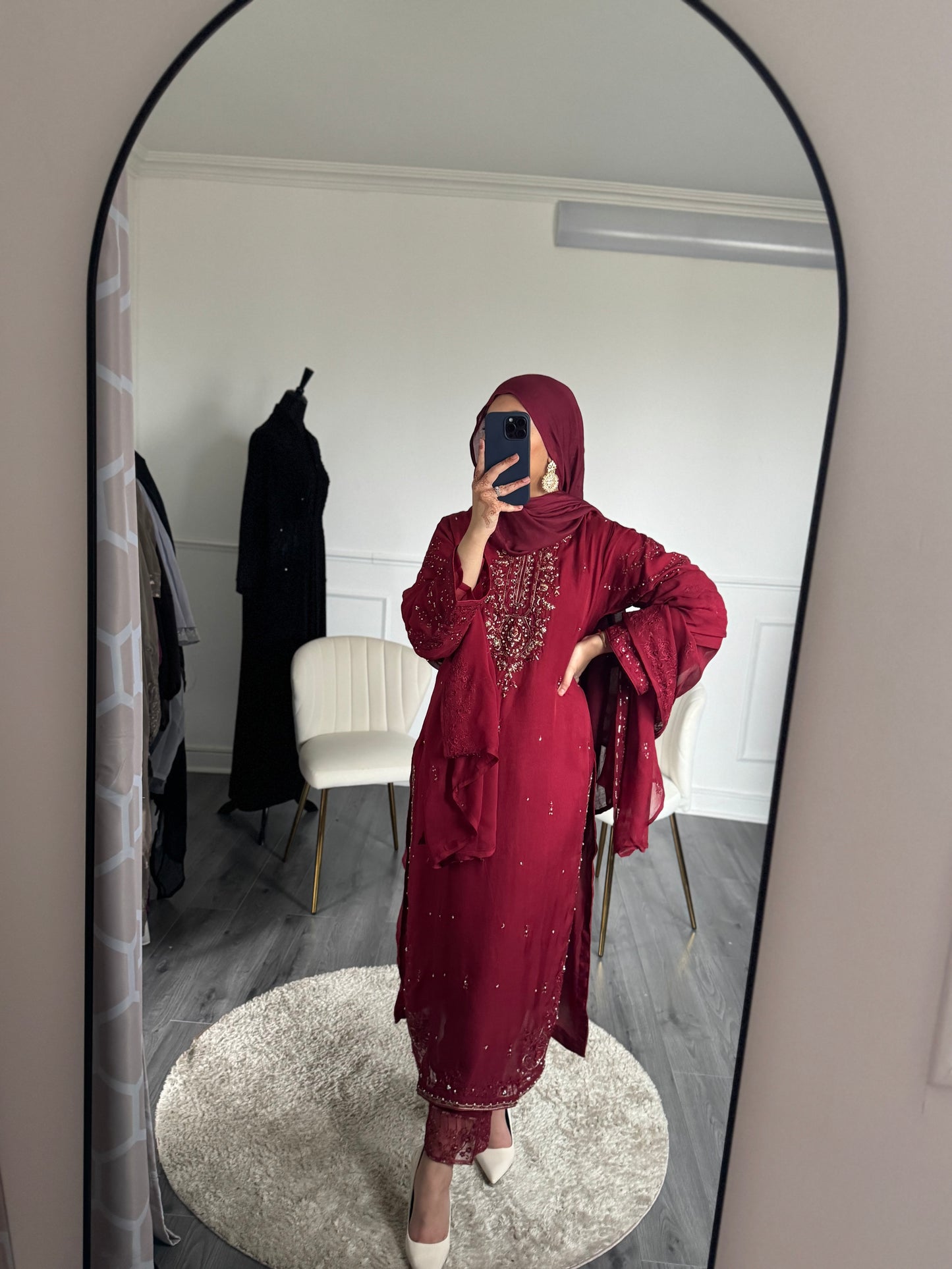 SUIT AMNA