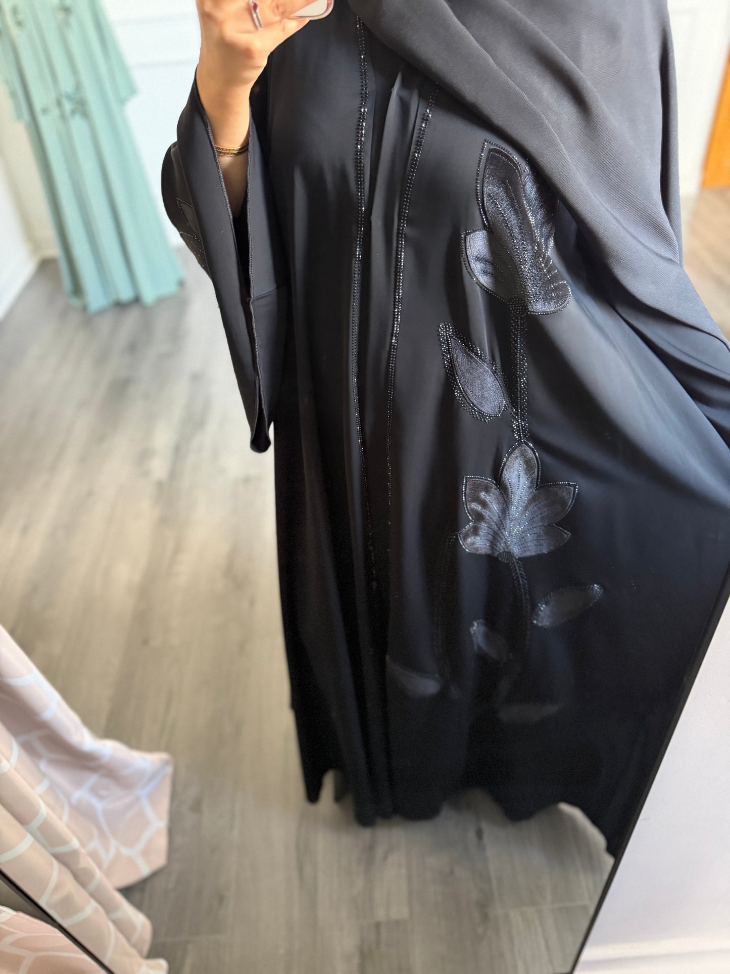 Abaya Elyna